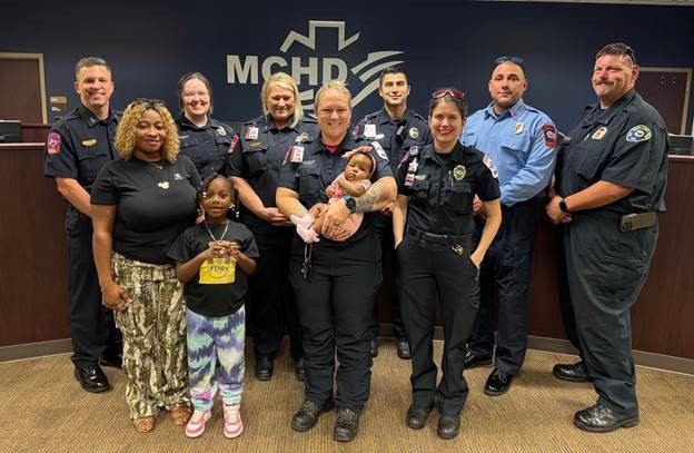 FAMILY REUNITED WITH PARAMEDIC WHO DELIVERED HEALTHY BABY ON I-45